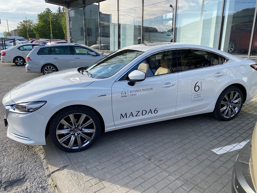 Mazda 6