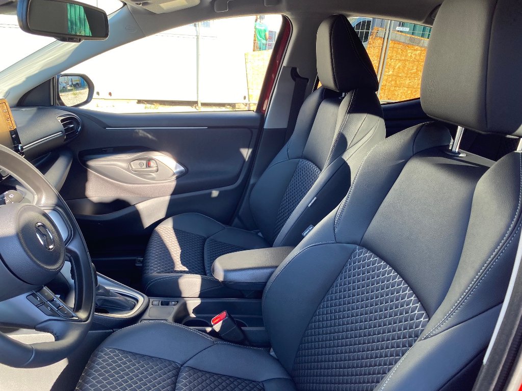 Mazda 2 Hybrid