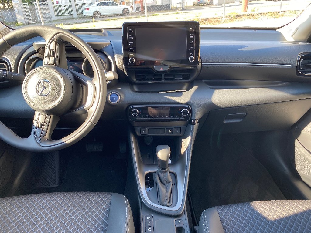 Mazda 2 Hybrid