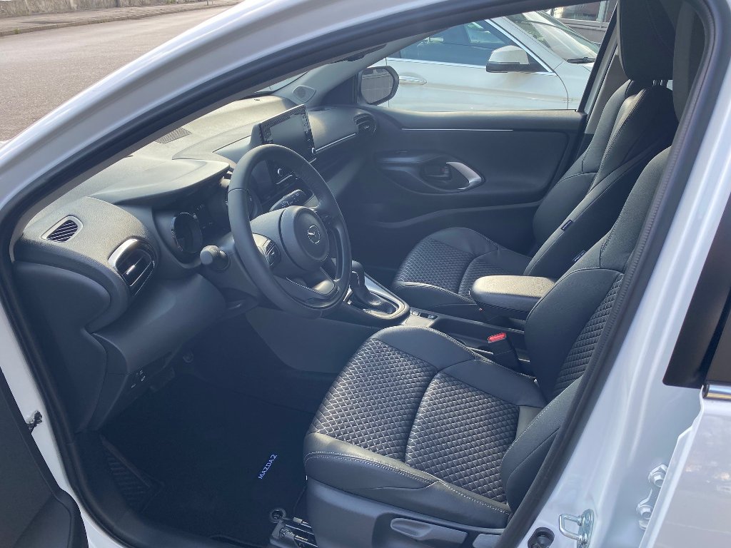 Mazda 2 Hybrid
