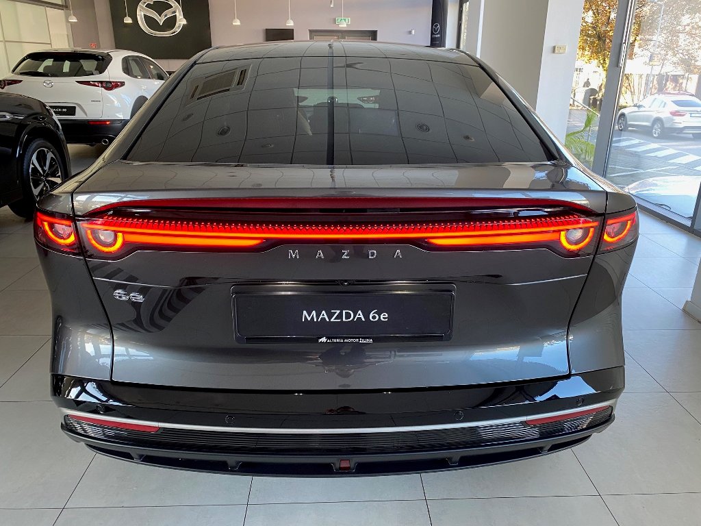 Mazda 6e
