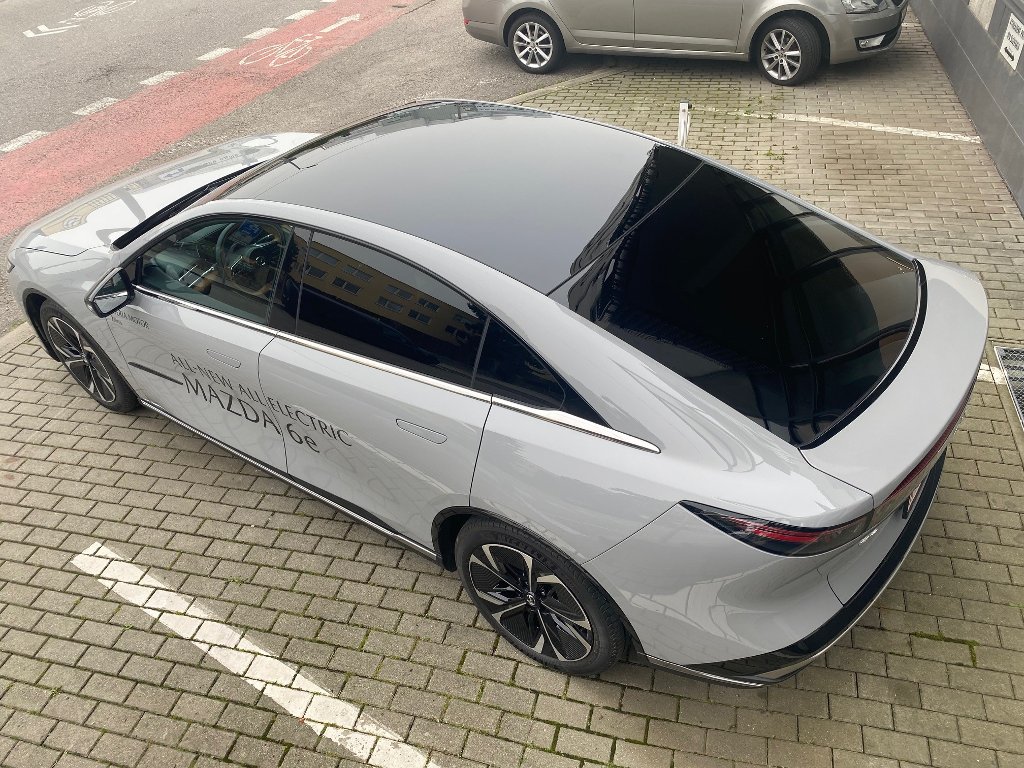 Mazda 6e