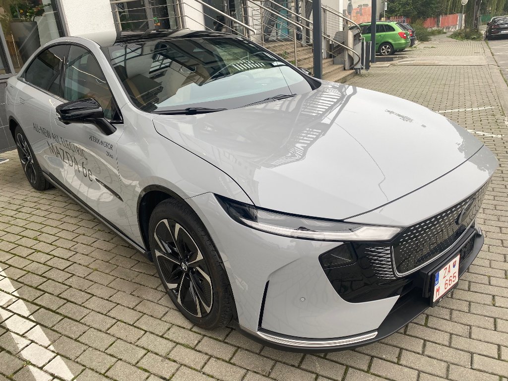 Mazda 6e