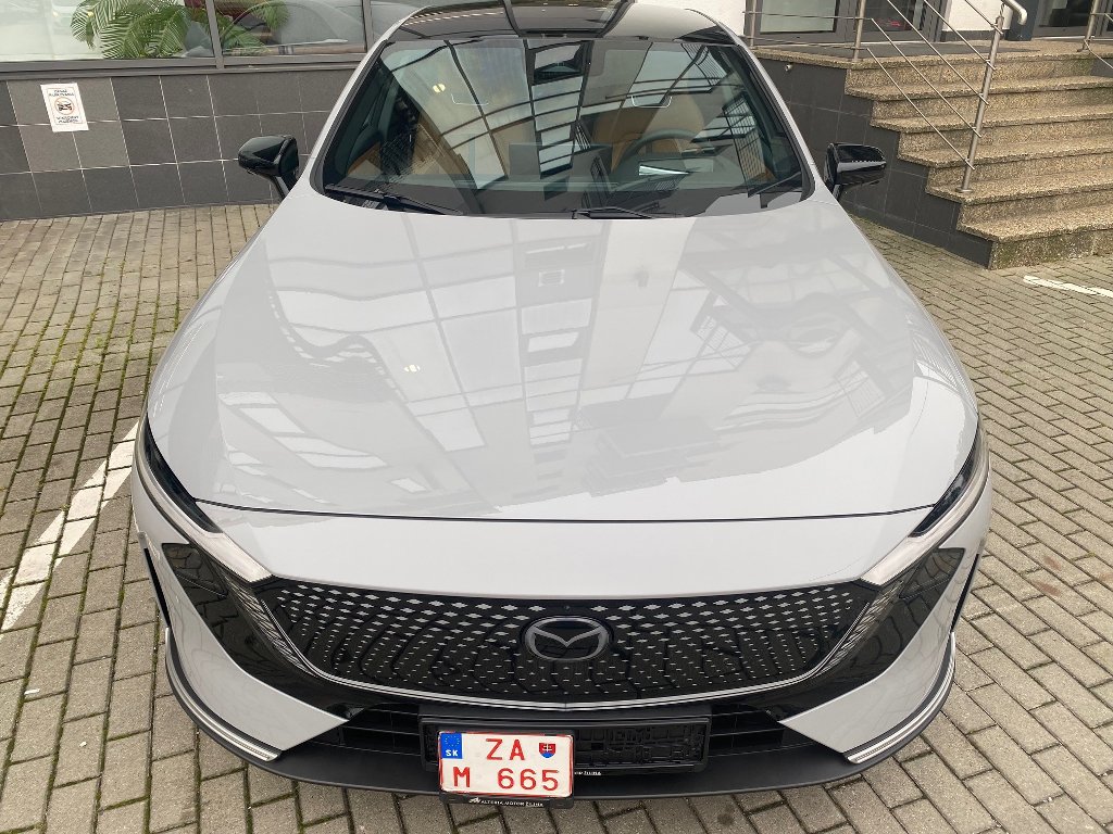 Mazda 6e