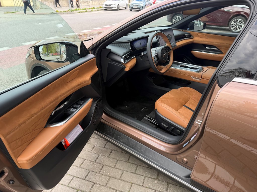 Mazda 6e