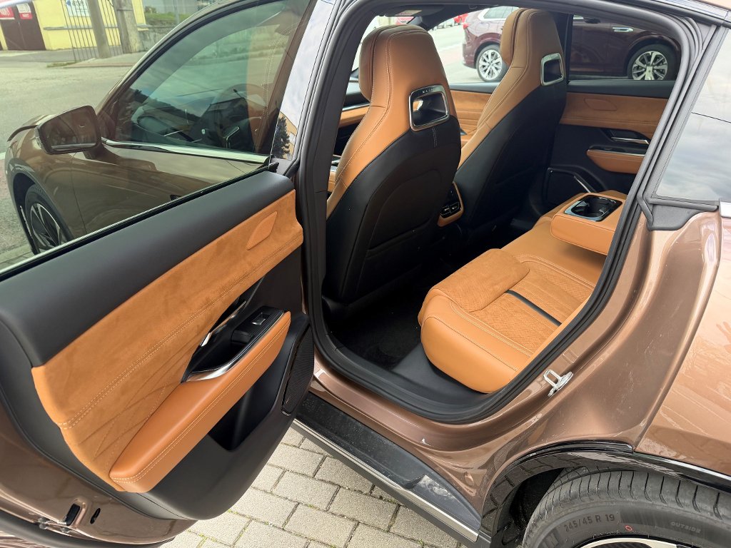 Mazda 6e