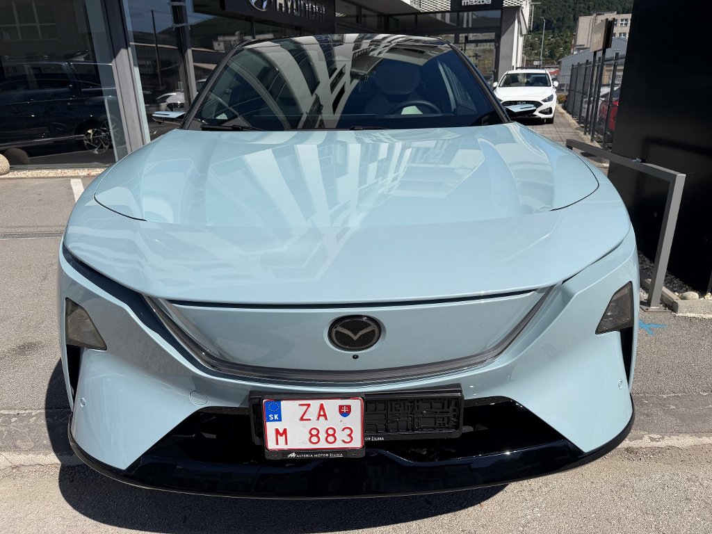 Mazda CX-6e