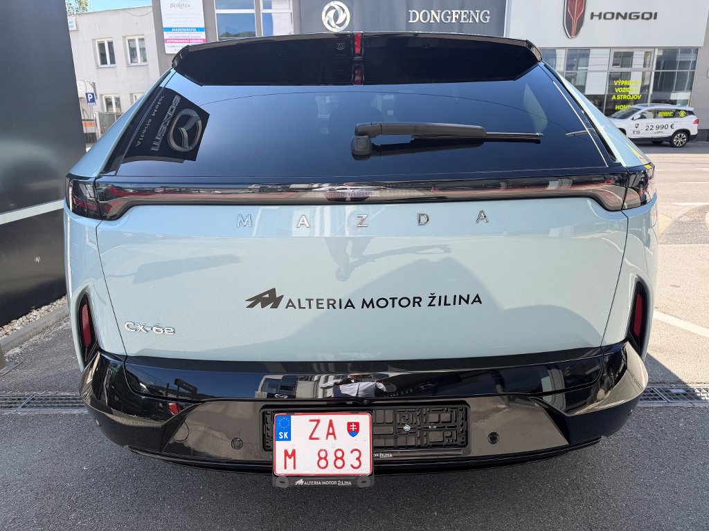 Mazda CX-6e