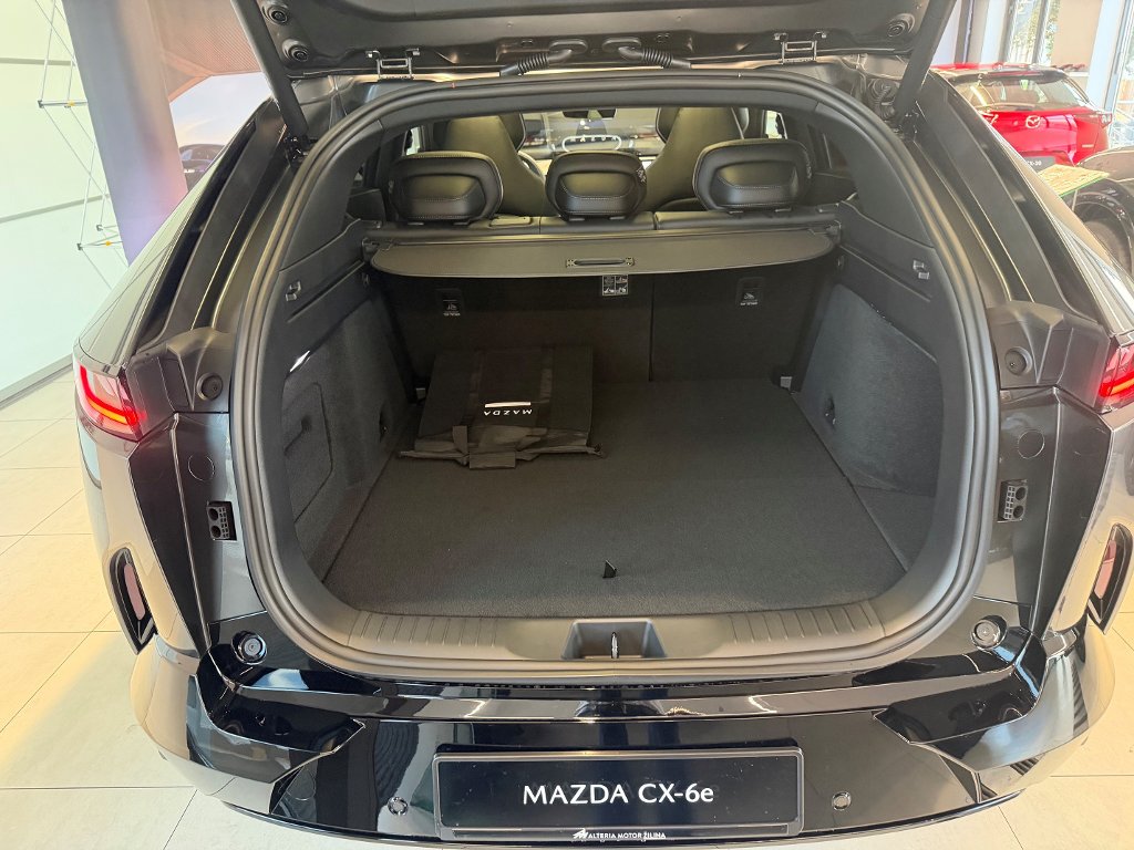 Mazda CX-6e