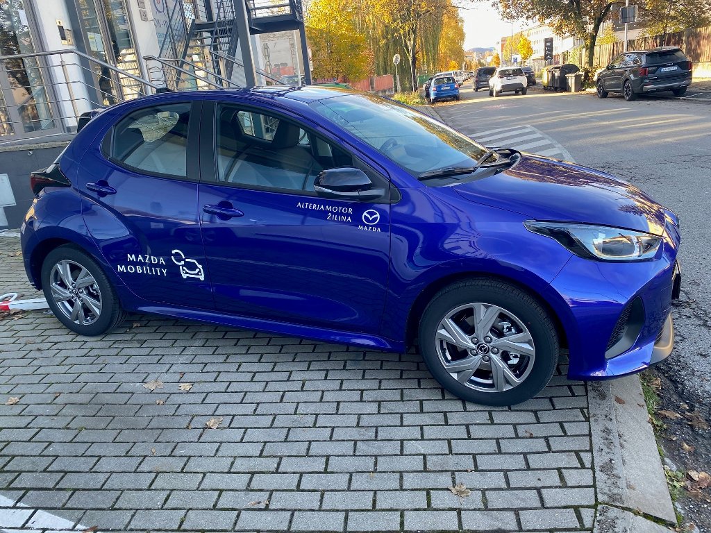 Mazda 2 Hybrid