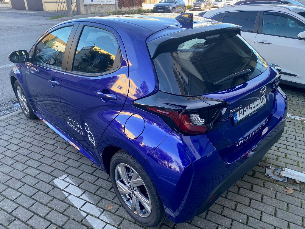 Mazda 2 Hybrid
