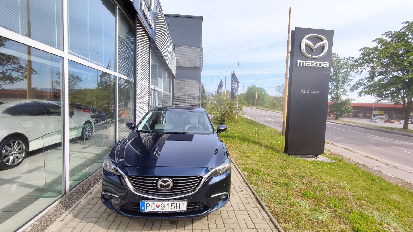 Mazda 6