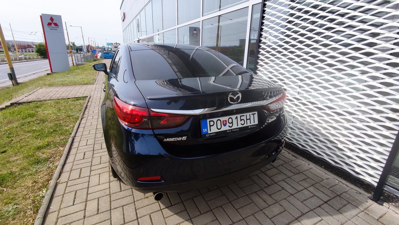 Mazda 6