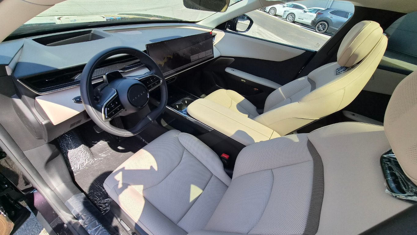 Mazda CX-6e