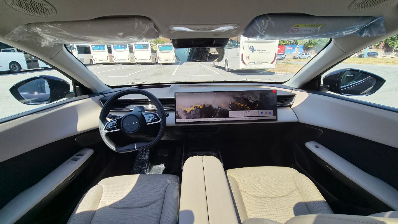 Mazda CX-6e