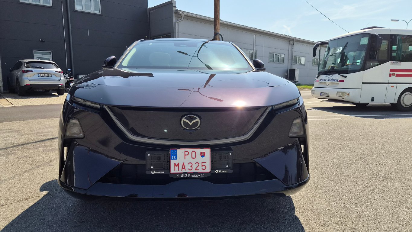 Mazda CX-6e