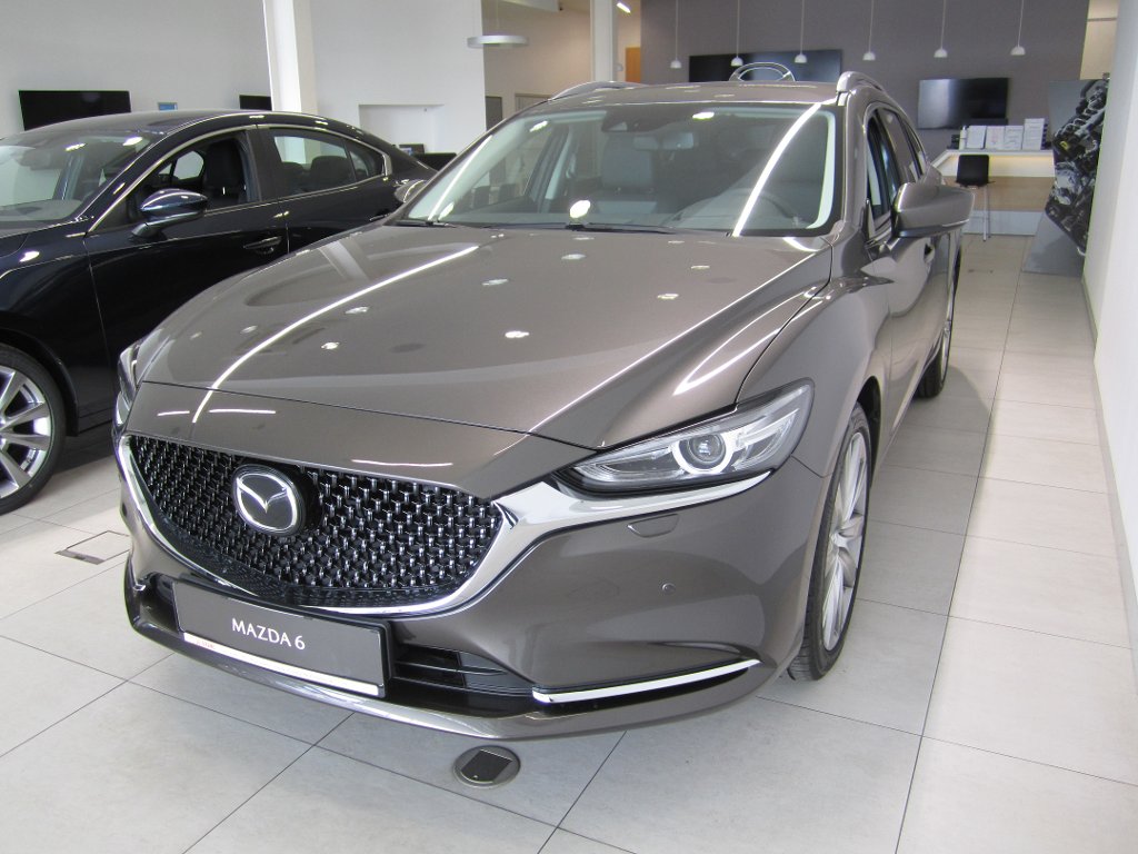 Mazda 6
