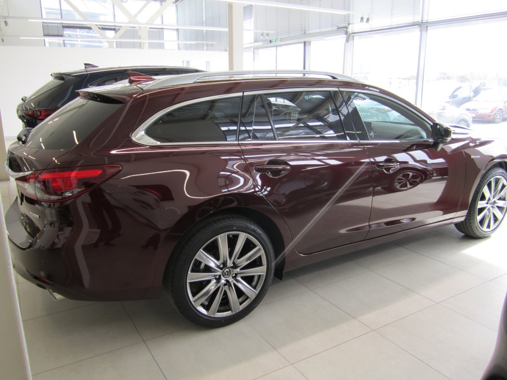 Mazda 6