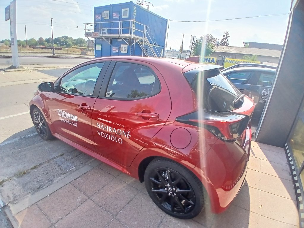 Mazda 2 Hybrid