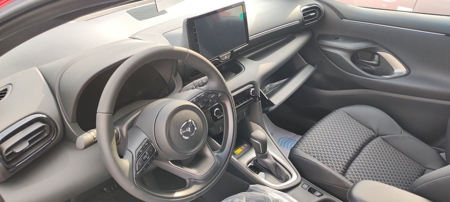 Mazda 2 Hybrid