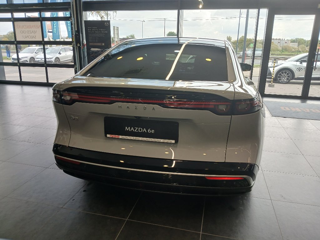 Mazda 6e
