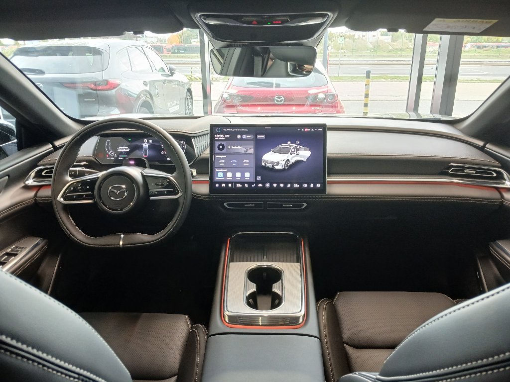 Mazda 6e