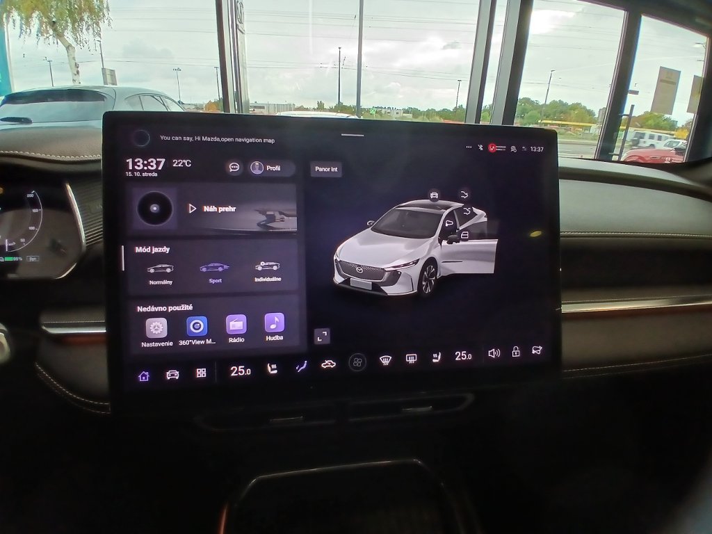 Mazda 6e