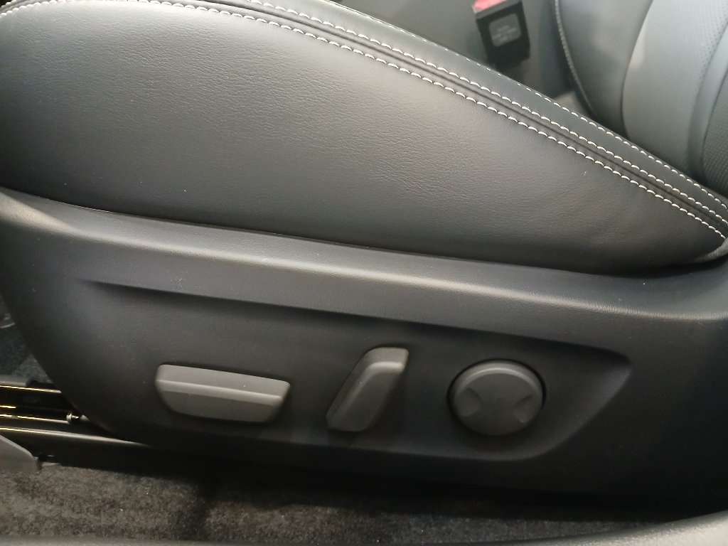 Mazda 6e