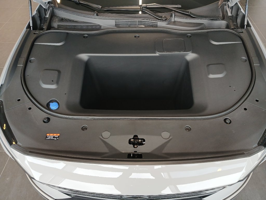 Mazda 6e