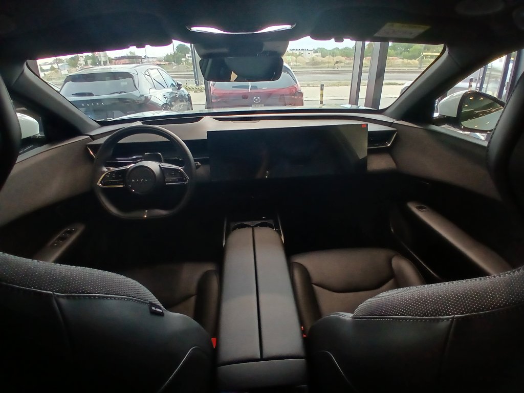 Mazda CX-6e