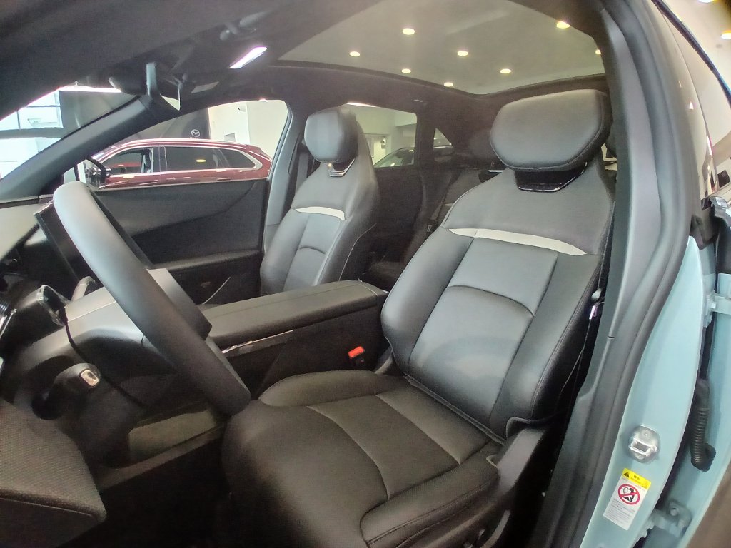 Mazda CX-6e