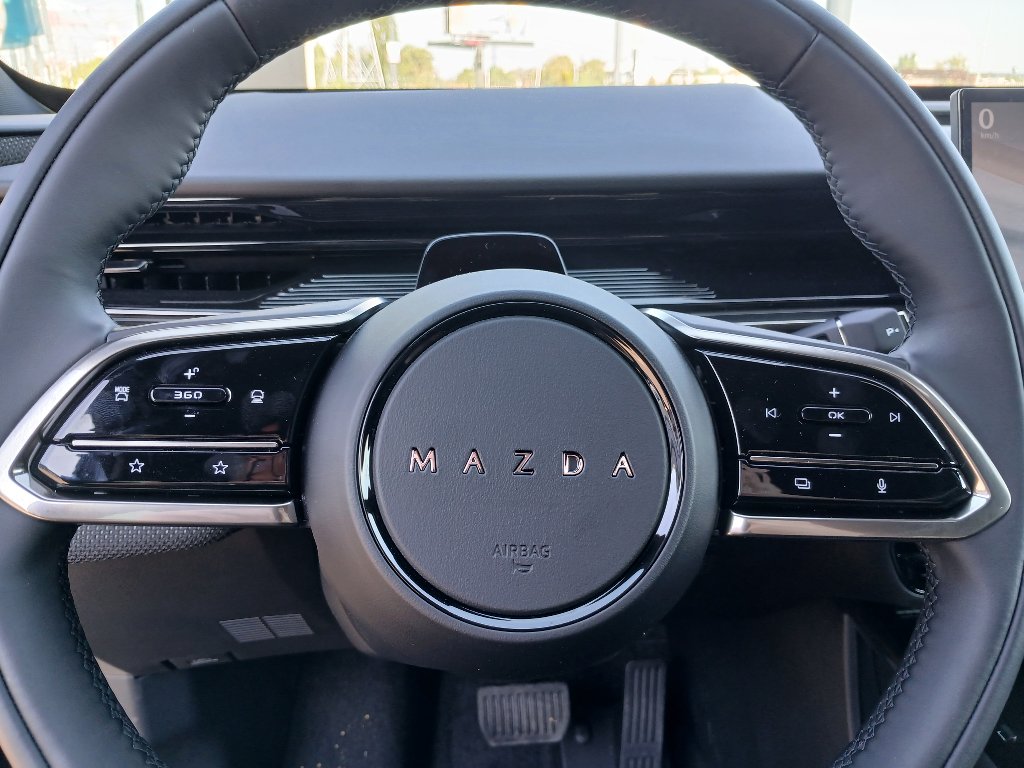 Mazda CX-6e