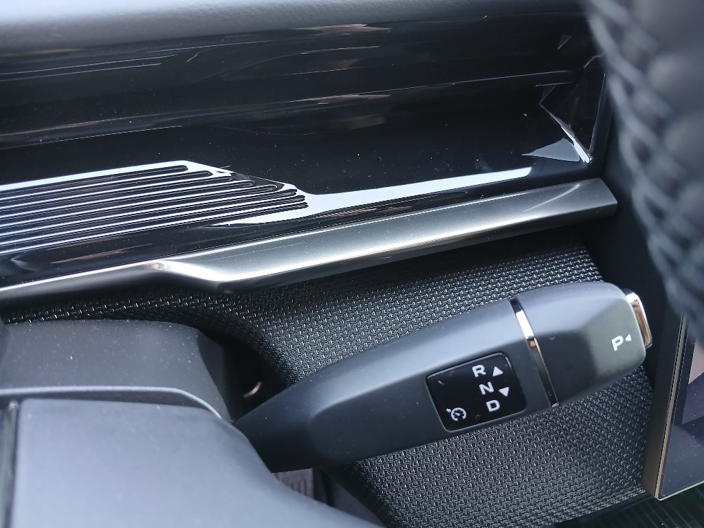 Mazda CX-6e