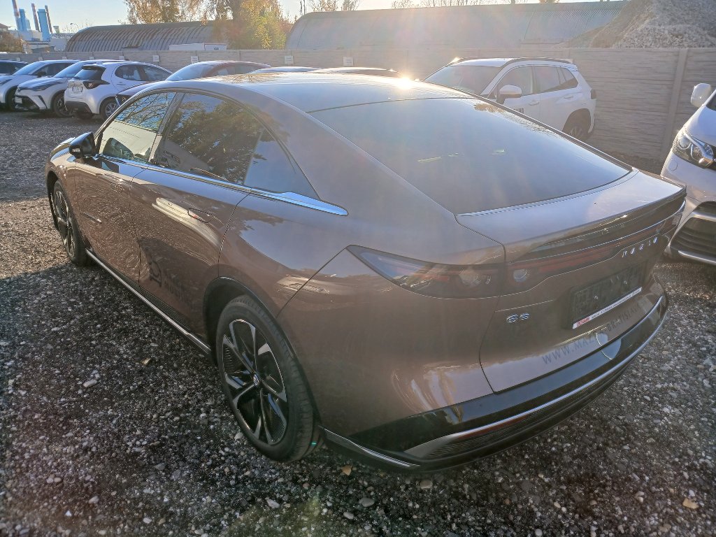 Mazda 6e