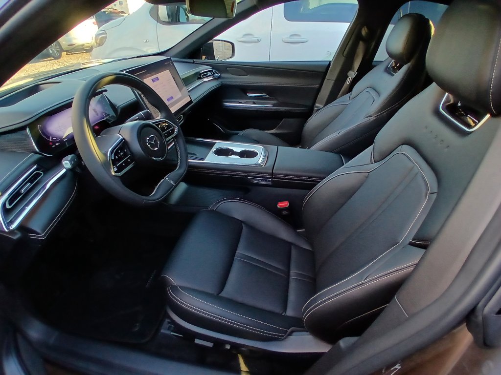 Mazda 6e