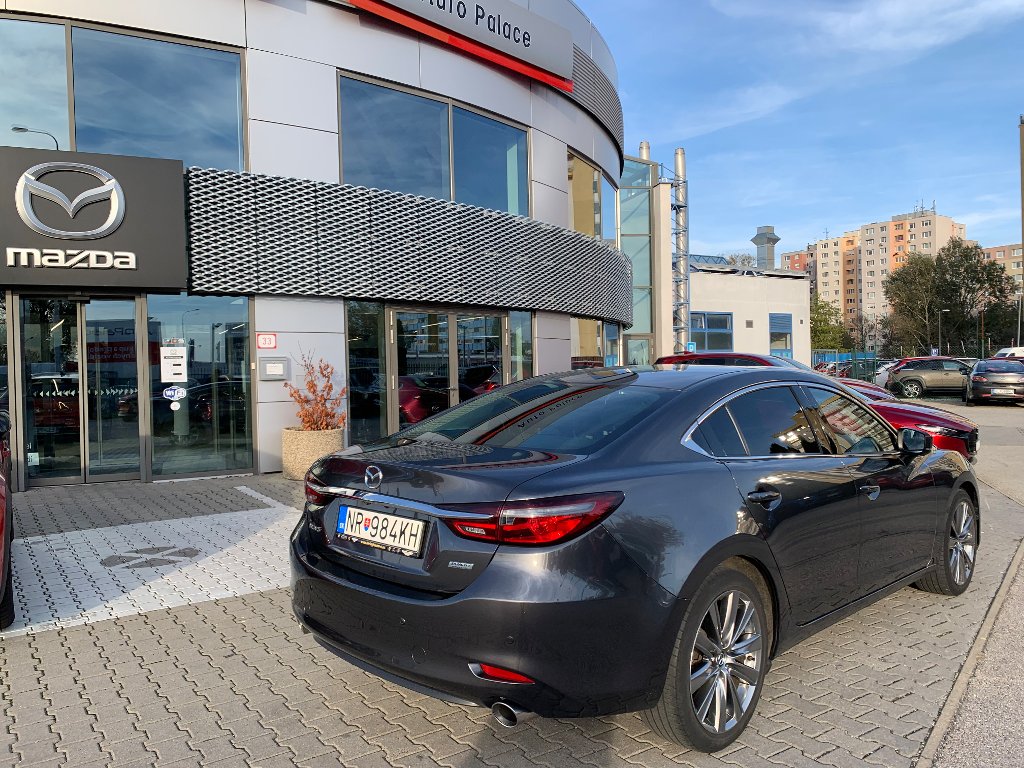 Mazda 6