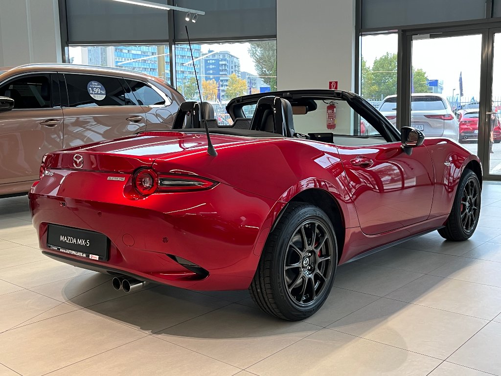 Mazda MX-5