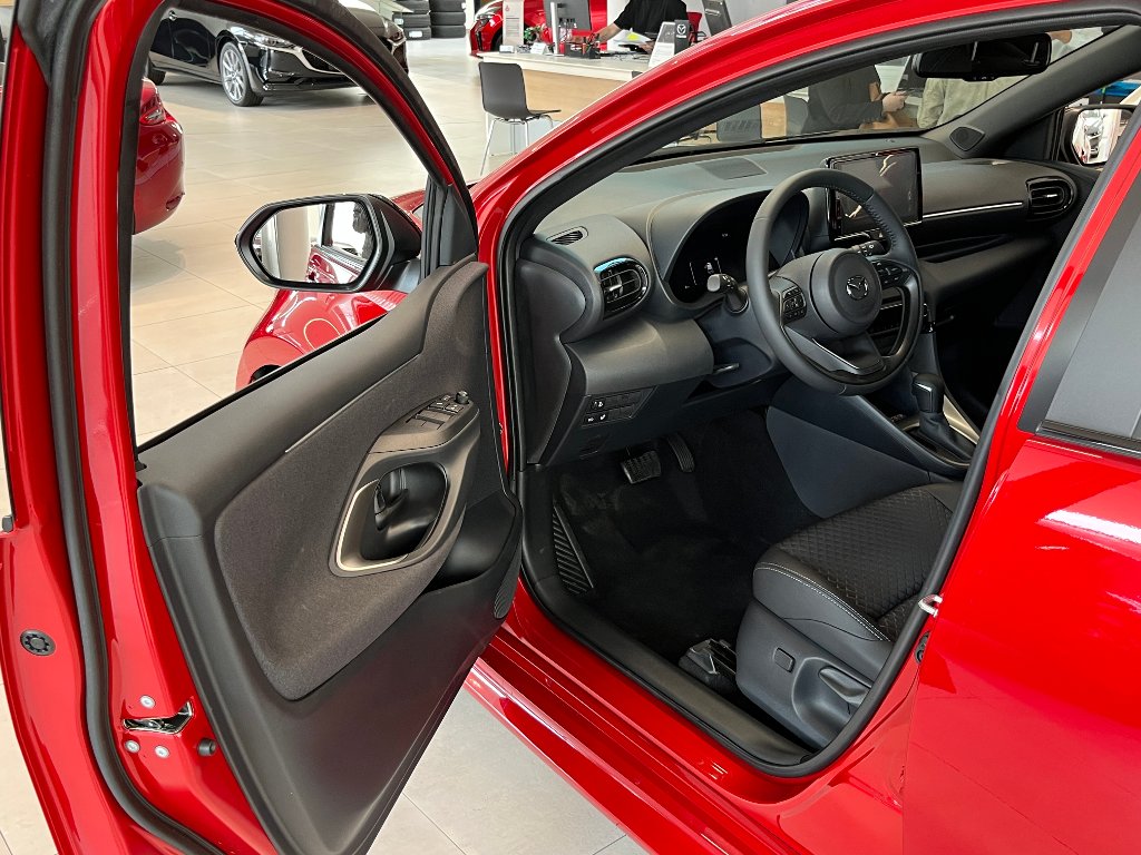 Mazda 2 Hybrid