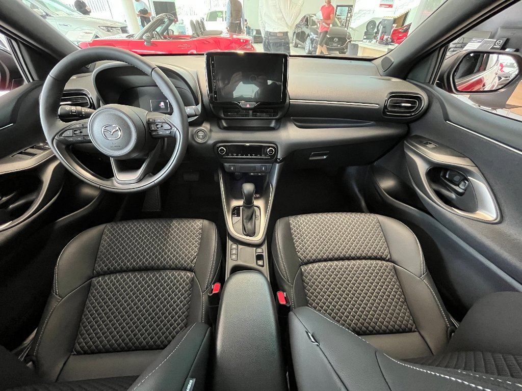 Mazda 2 Hybrid