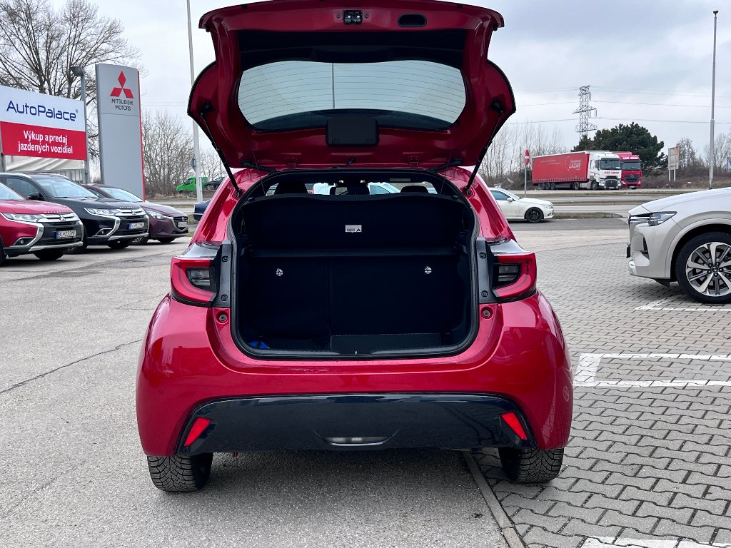 Mazda 2 Hybrid