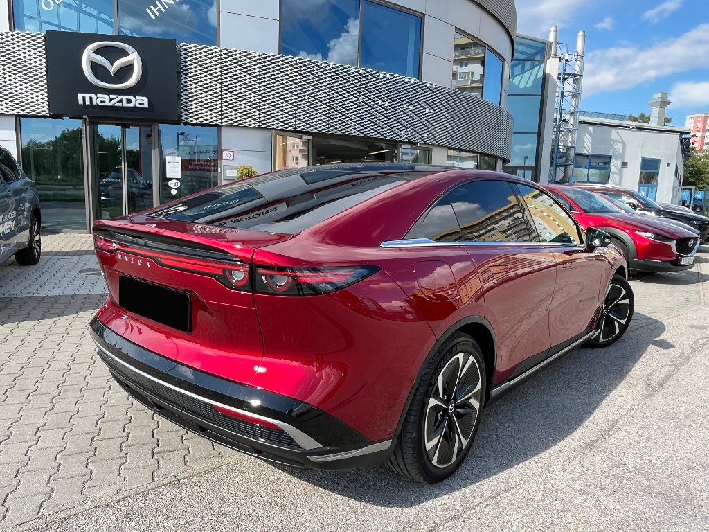 Mazda 6e