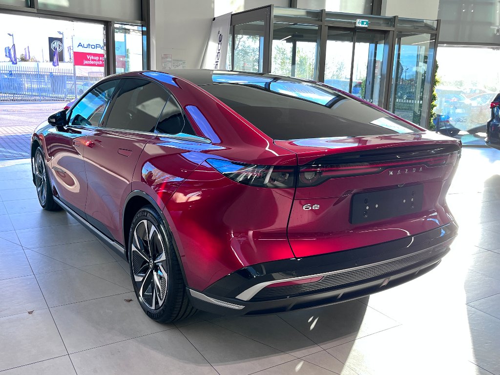 Mazda 6e