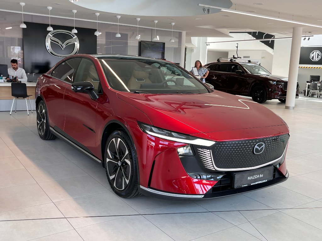Mazda 6e