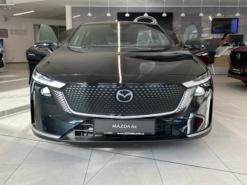 Mazda 6e