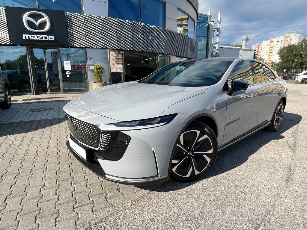 Mazda 6e