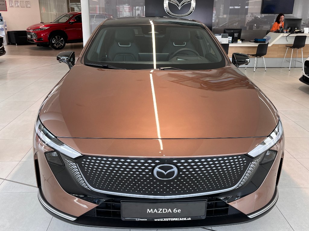 Mazda 6e