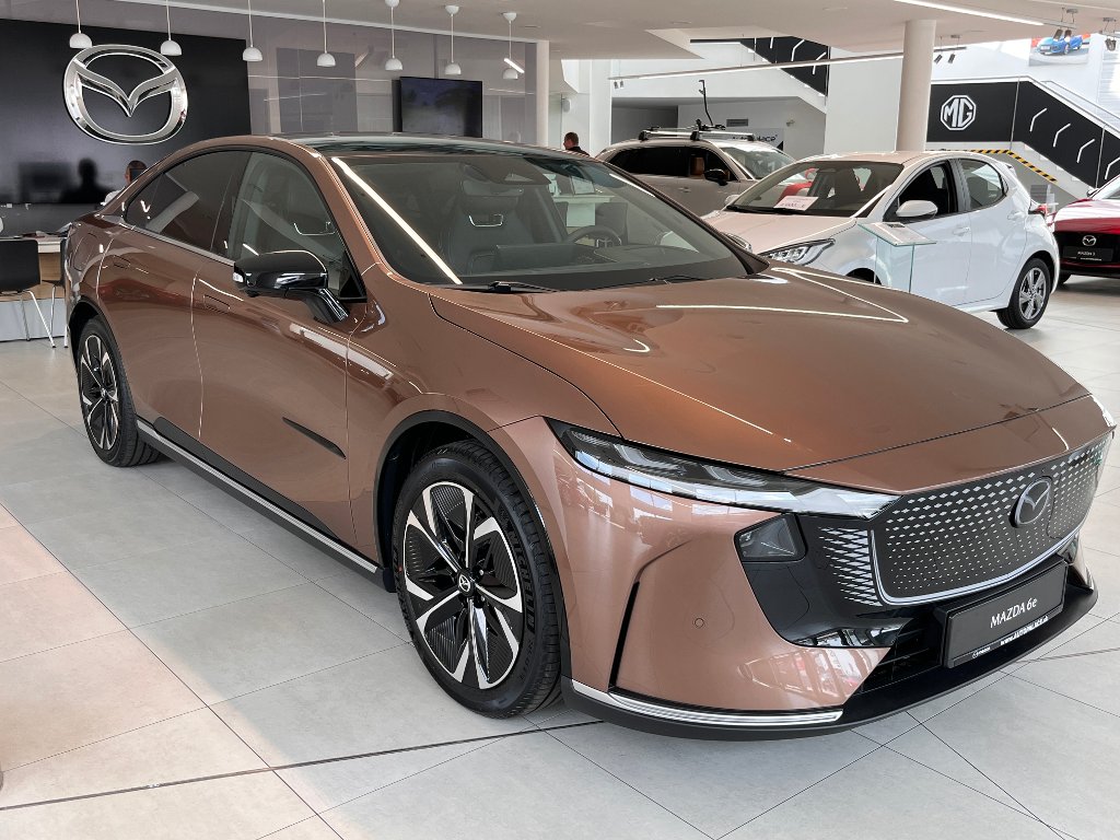 Mazda 6e