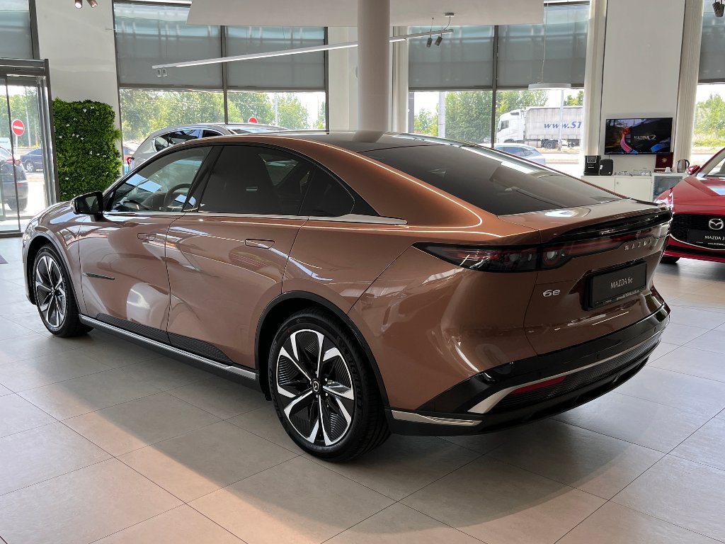 Mazda 6e