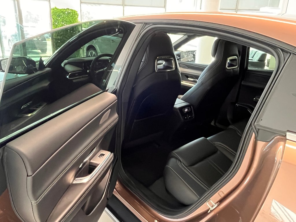 Mazda 6e