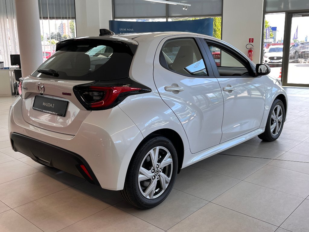 Mazda 2 Hybrid